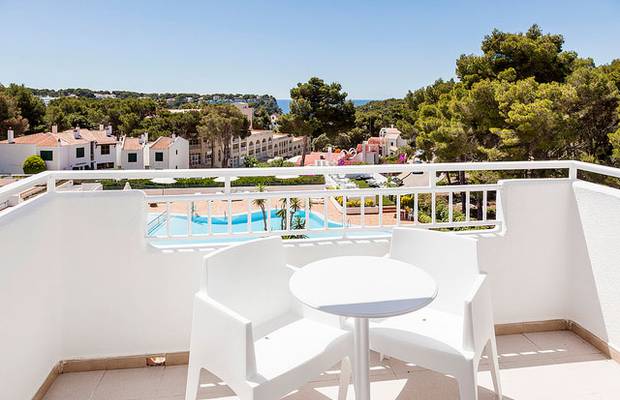 Réservez à l'avance! Hotel ILUNION Menorca Cala Galdana